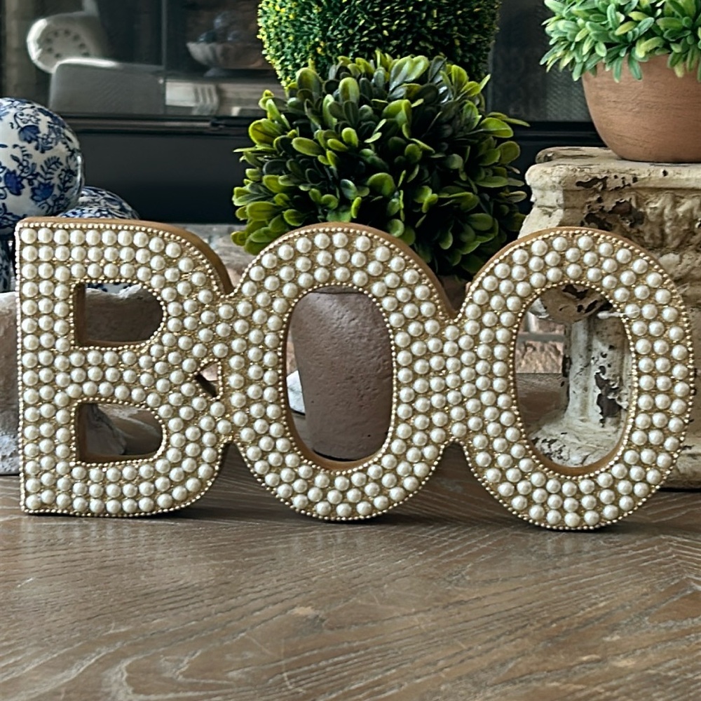 NEW Vintage Inspired Spooky Cute Haunted Mansion Beaded Wood Faux Pearl Boo Sign - Picture 3 of 5